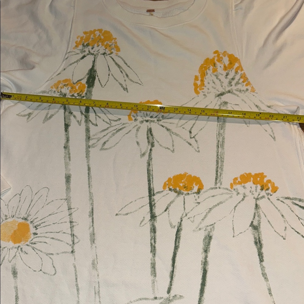Free People Cream Floral Daisy Oversized Sweatshirt with Yellow and Green Print - Picture 9 of 14